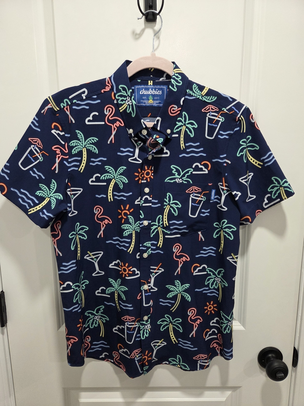 Chubbies "The Neon Light" Performance Friday Shirt Navy Tropical Flamingo M